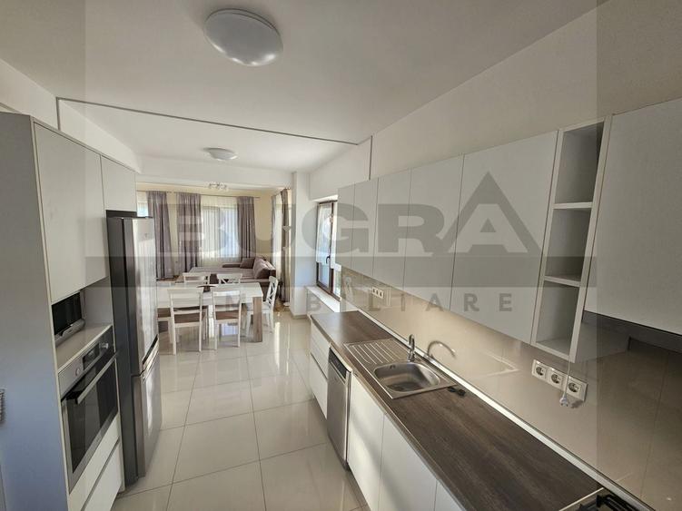 Duplex cu 5 camere cu Canalizare în Europa