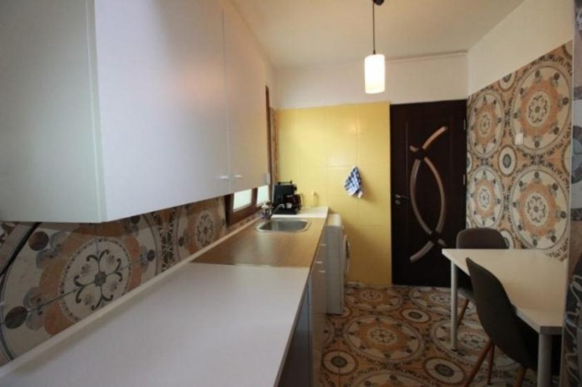Apartament cu 2 camere decomandat, mobilat în Eroii Revoluției