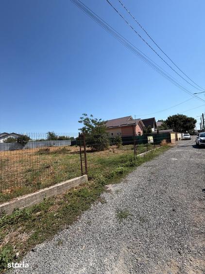 Teren de 800 mp, în Vânători