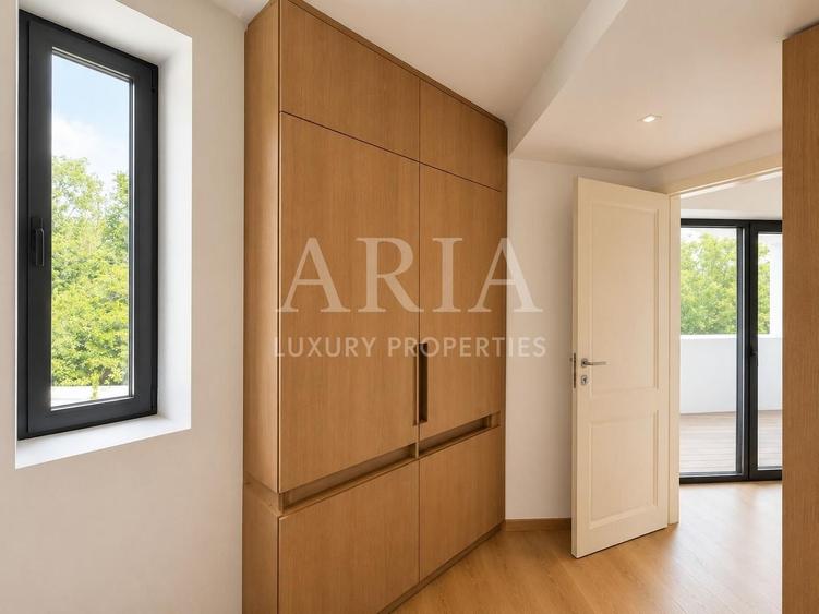 Casă cu 10 camere cu Piscina în Băneasa