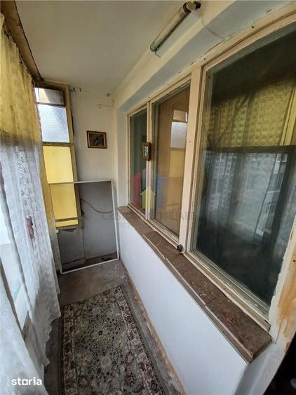 Apartament cu 2 camere semidecomandat în Școlilor