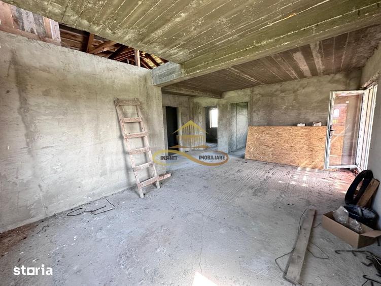Casă cu 3 camere cu Teren 370 Mp în Săucești
