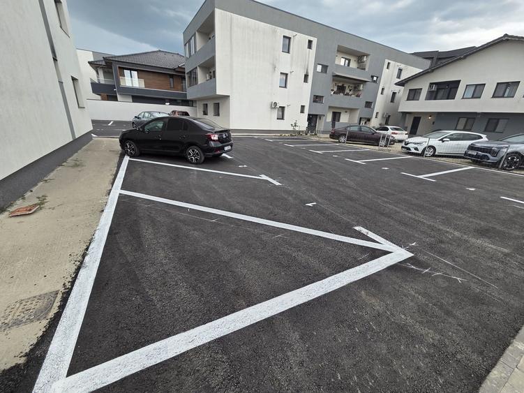 Apartament cu 2 camere decomandat în Primăverii