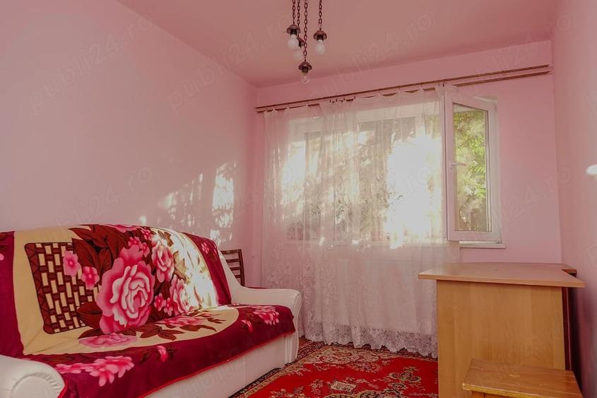 Apartament cu 4 camere semidecomandat în Șega