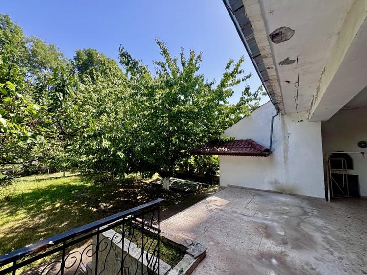 Casă individuală cu 7 camere cu Canalizare în Snagov