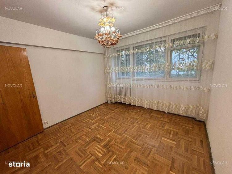 Apartament cu 3 camere semidecomandat în Obor