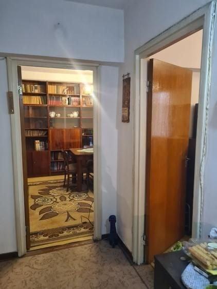Apartament cu 2 camere decomandat în Baba Novac