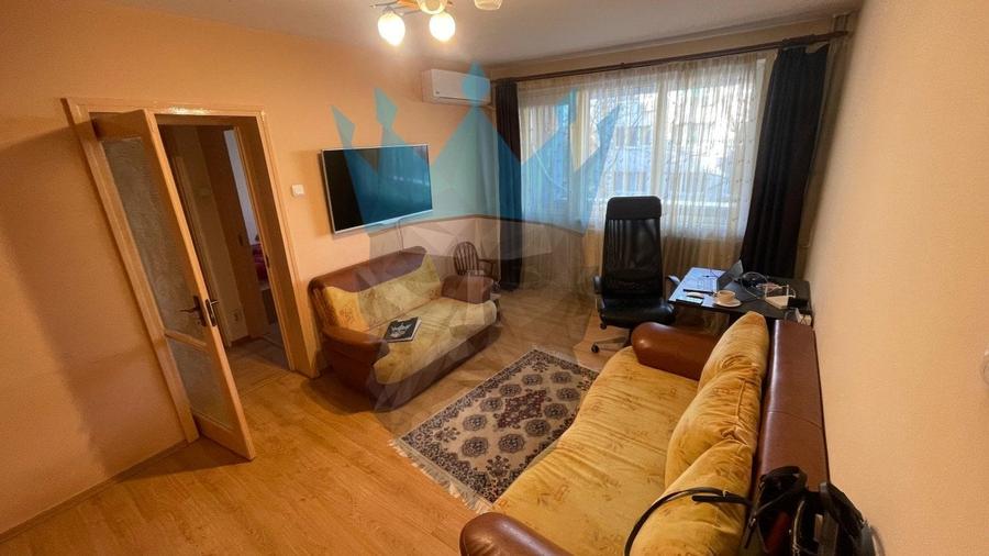 Apartament cu 2 camere semidecomandat, mobilat în Giulești