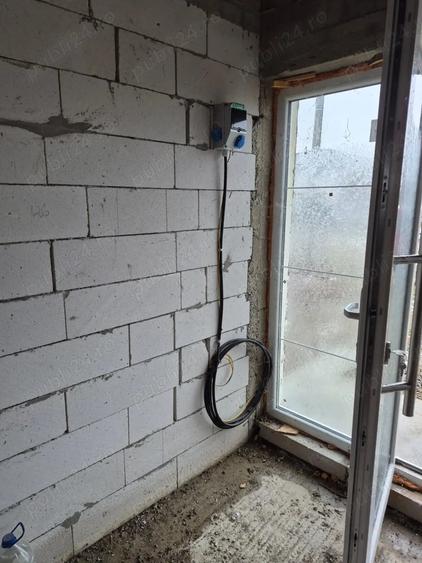 Casă cu 3 camere cu Teren 525 Mp în Stăncești