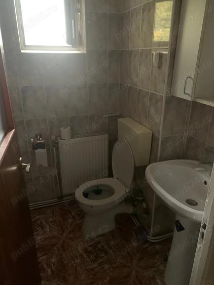 Apartament cu 3 camere semidecomandat în Nord