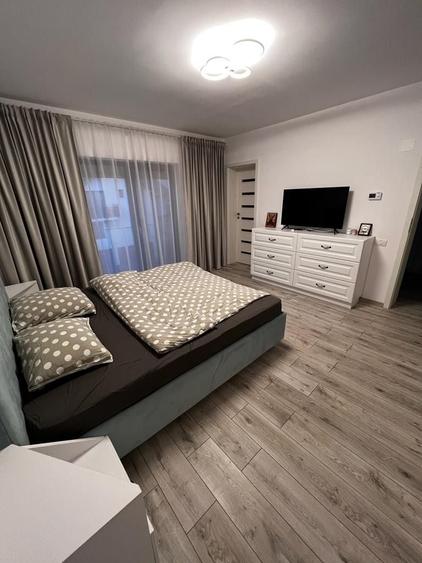 Casă cu 4 camere în Dragomirești-Deal