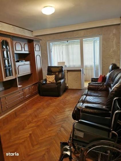 Apartament cu 3 camere decomandat în Războieni