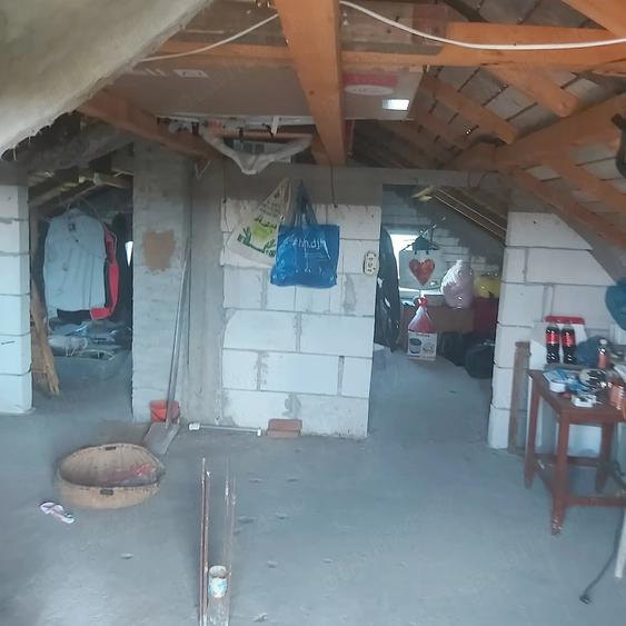 Casă cu 2 camere cu Teren 1500 Mp în Ungheni