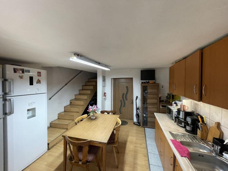 Duplex cu 4 camere cu Canalizare în Cetate