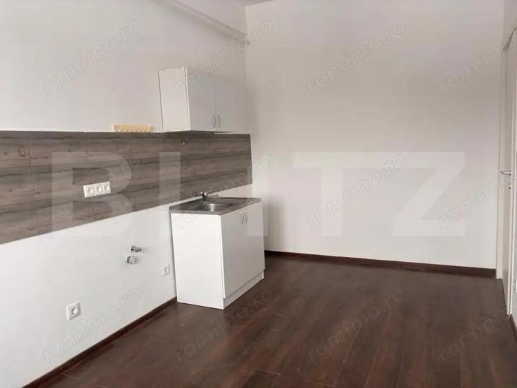 Apartament cu 3 camere decomandat în Viforâta
