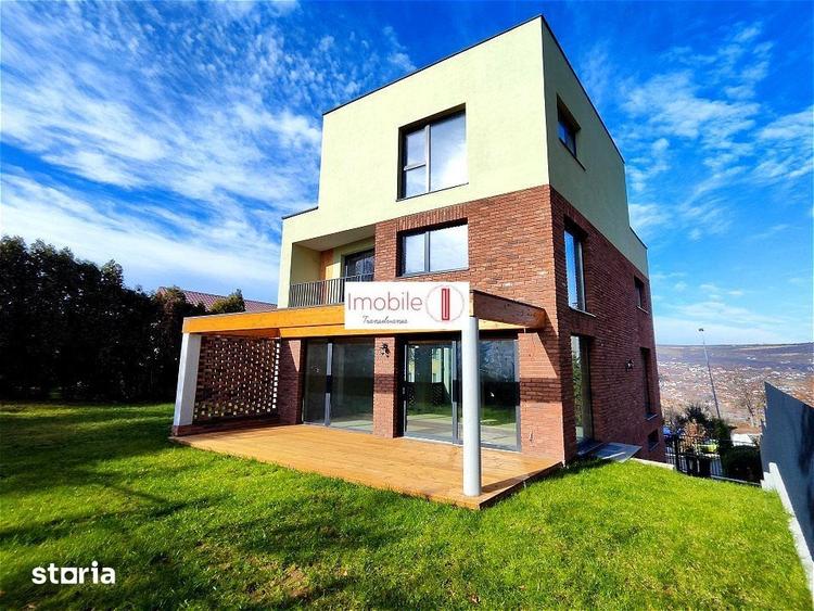 Casă cu 4 camere cu Canalizare în Gruia