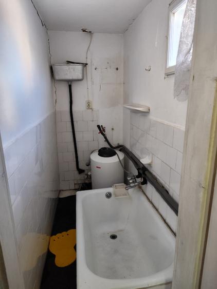 Casă individuală cu 5 camere cu Teren 720 Mp în Vânători-Neamț