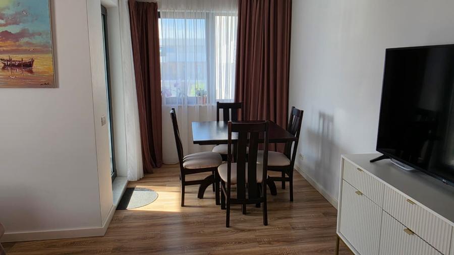 Apartament cu 2 camere decomandat, mobilat în Faleza Nord