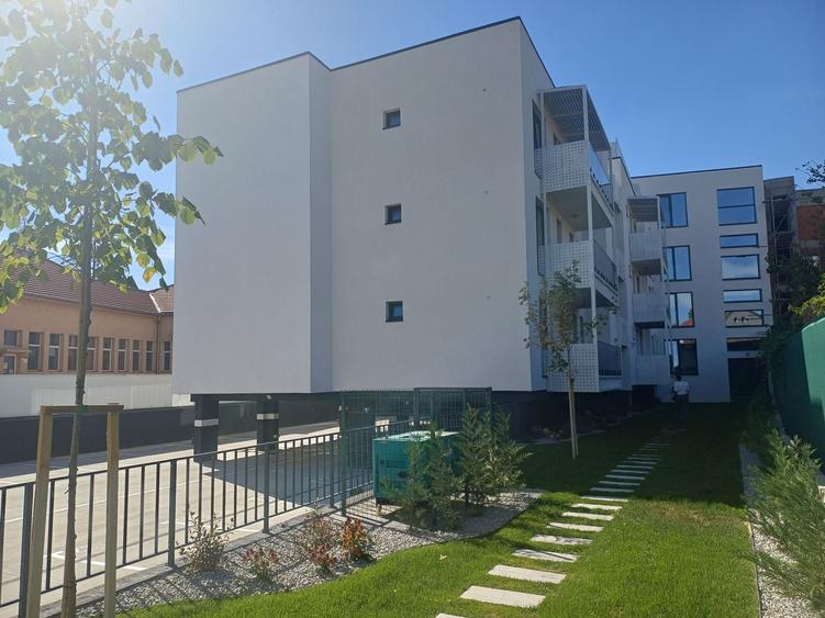 Apartament cu 2 camere decomandat în Dragoș Vodă