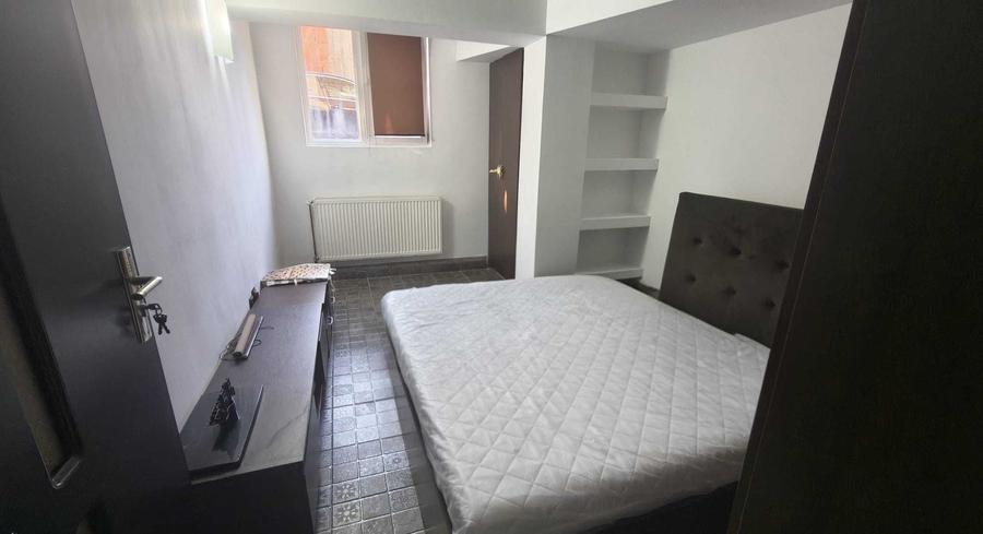 Apartament cu 2 camere semidecomandat în Steaua
