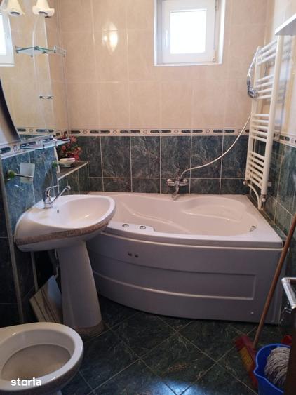 Apartament cu 2 camere decomandat în Dărmănești
