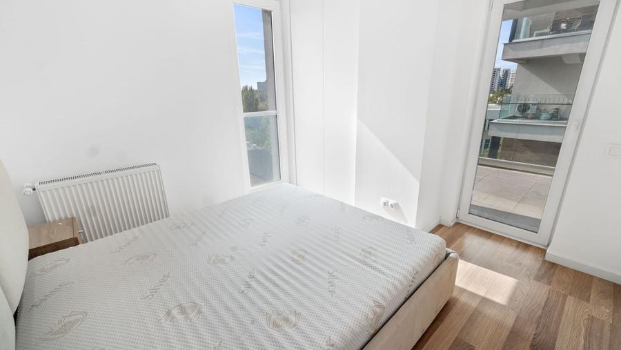 Apartament cu 2 camere semidecomandat, mobilat în Politehnica