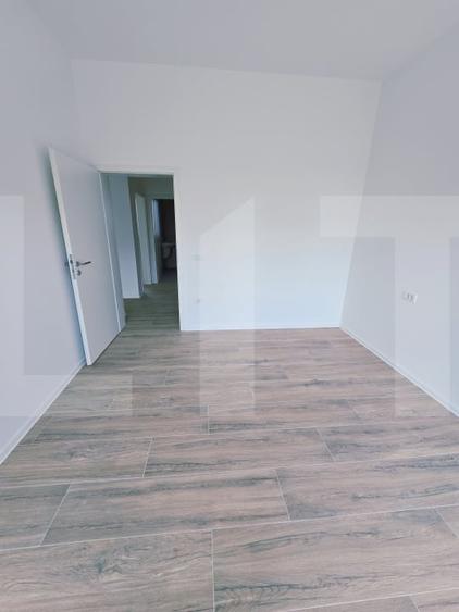 Spatiu, de vanzare, 77 mp, zona Torontalului - 6