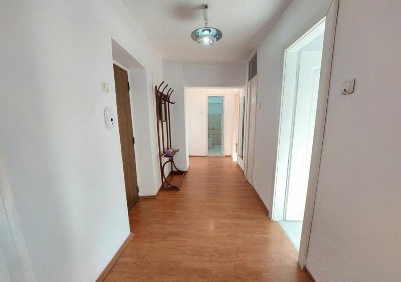Apartament cu 2 camere decomandat în Unirii
