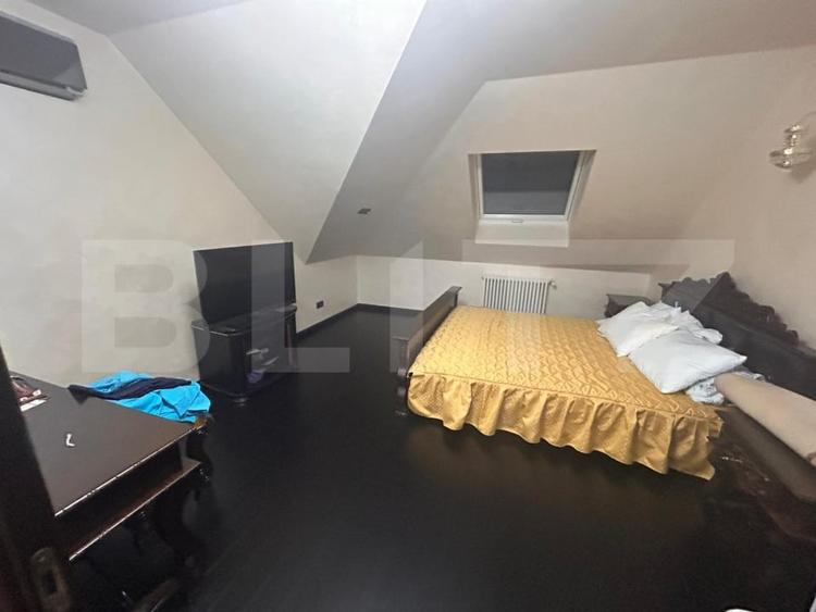 Casă individuală cu 8 camere cu Piscina în Dumbrăvița