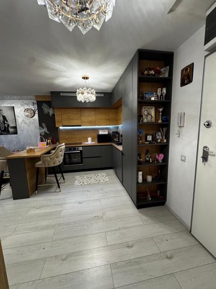 Apartament cu 2 camere semidecomandat în Central