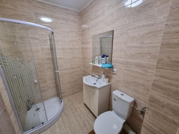 Apartament cu 3 camere în Popoveni