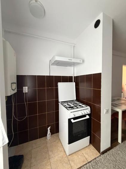 Apartament cu 2 camere decomandat, mobilat în Hotvon