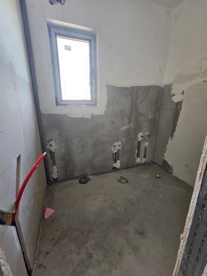Duplex cu 4 camere cu Canalizare în Vest