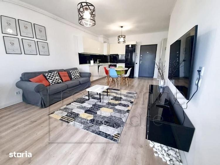 Apartament cu 3 camere semidecomandat, mobilat în Bună Ziua