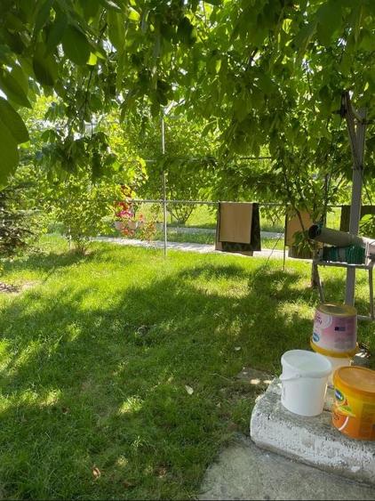 Casă individuală cu 4 camere cu Teren 2500 Mp în Făcău