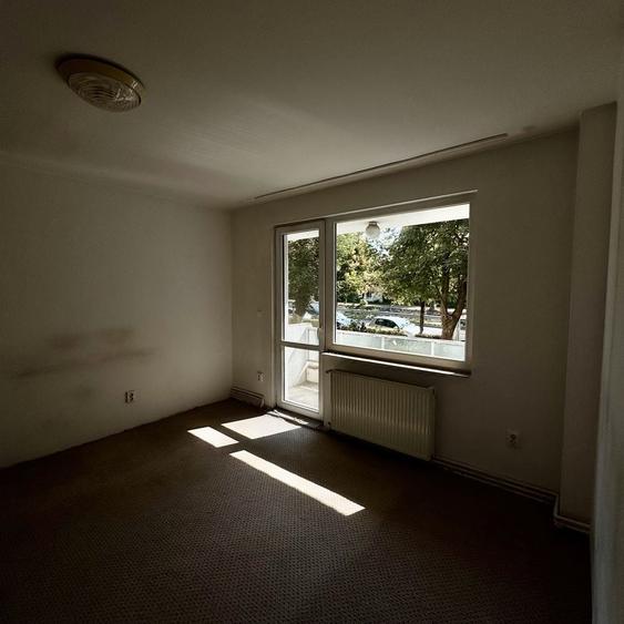 Apartament cu 2 camere nedecomandat în Central