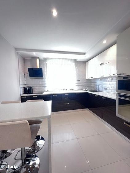 Vila Superba pentru 2 familii /9 Camere /Curte 721 - 1
