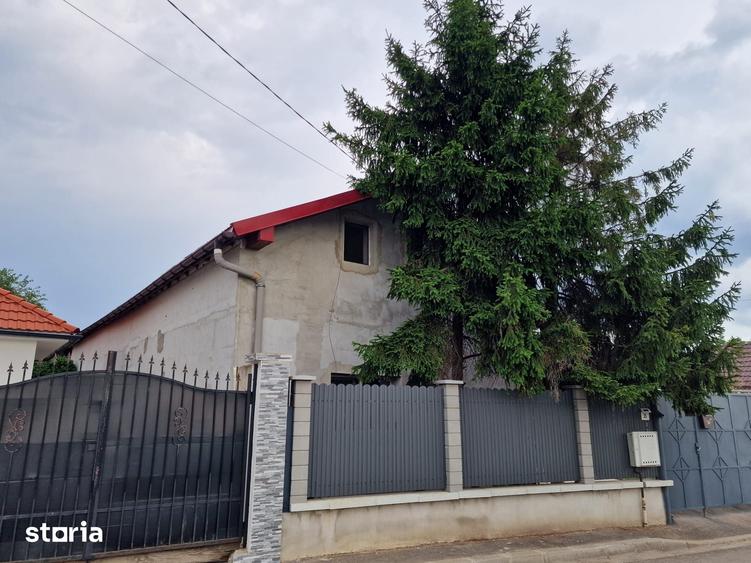 Casă cu 6 camere cu Teren 766 Mp în Oncea