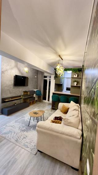 Apartament cu 2 camere semidecomandat în Central
