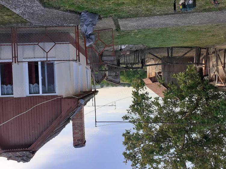 Casă cu 3 camere cu Teren 1800 Mp în Sânger