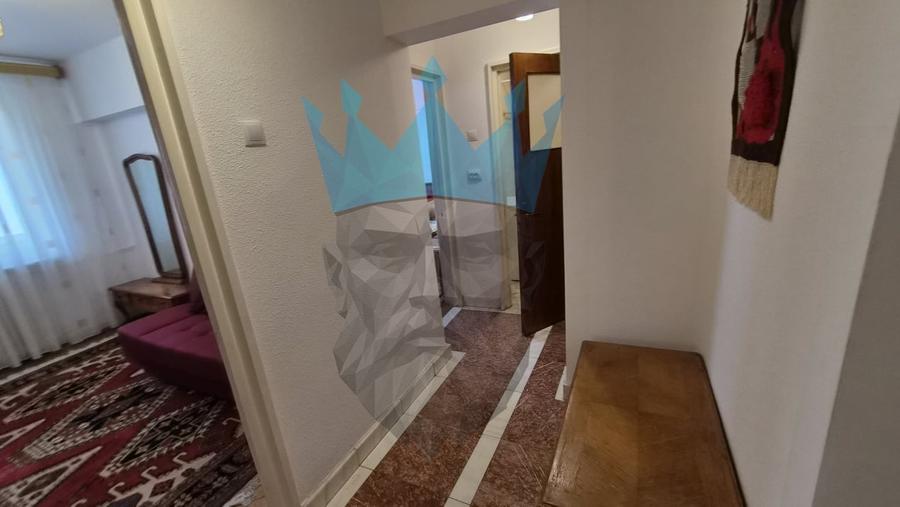 Apartament cu 3 camere decomandat, mobilat în 1 Mai