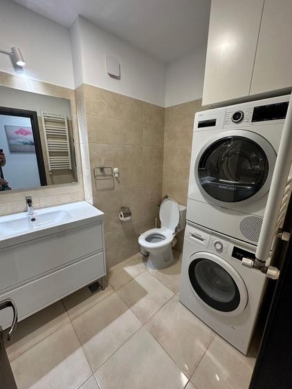 Apartament cu 3 camere decomandat în Berceni