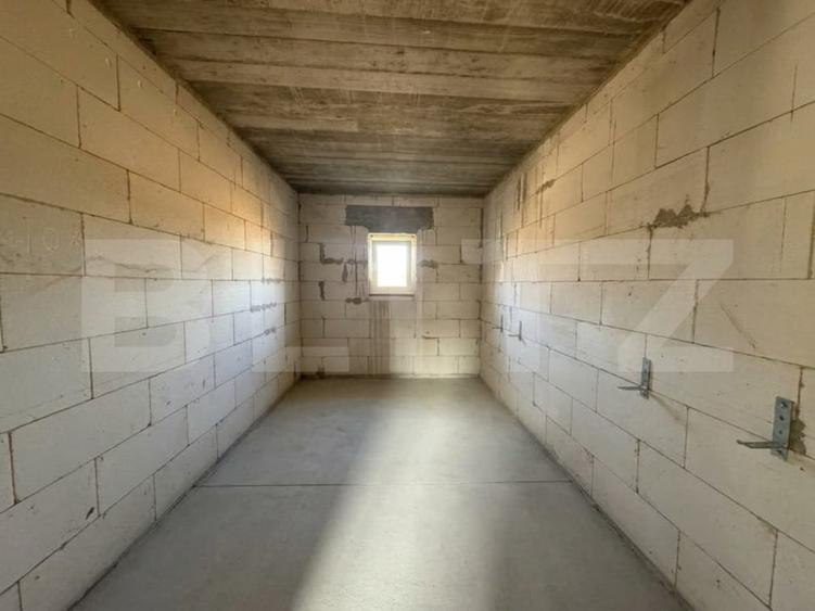 Casă individuală cu 4 camere cu Garaj în Traian
