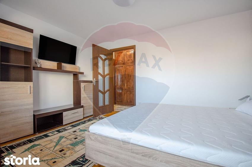 3 camere - 2 bai - 450 - 0% Comision - Decomandat - 15