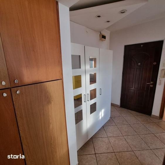 Apartament cu 2 camere decomandat în Democrației