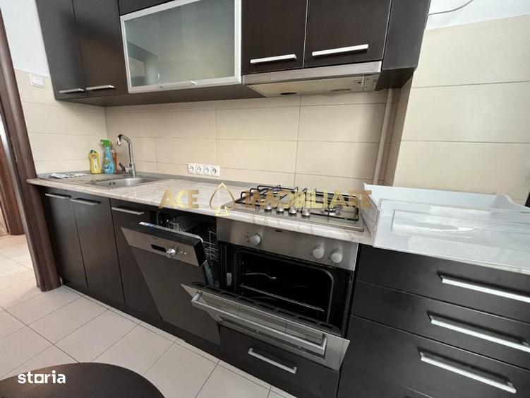 Apartament cu 4 camere în Universitate