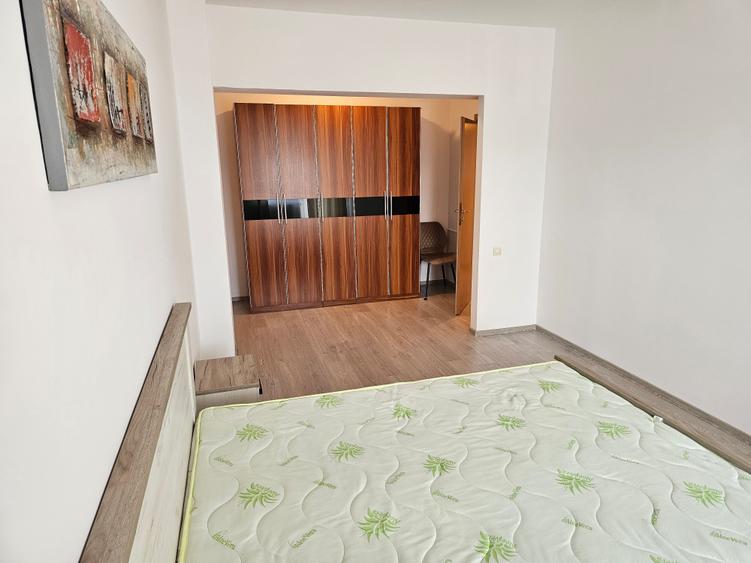 Apartament cu 2 camere decomandat în Drumul Taberei