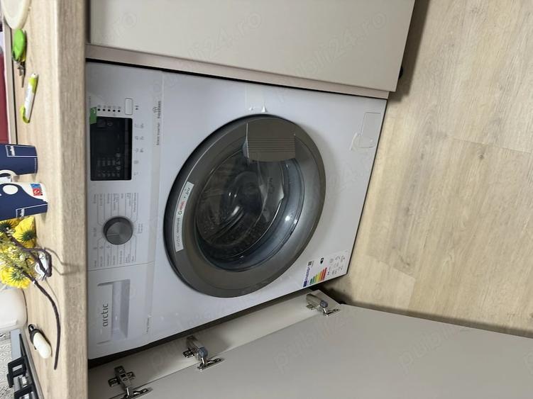 Apartament cu 2 camere decomandat în City Park Mall