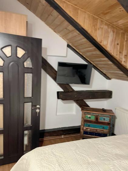 Apartament cu 3 camere decomandat în Centrul Istoric