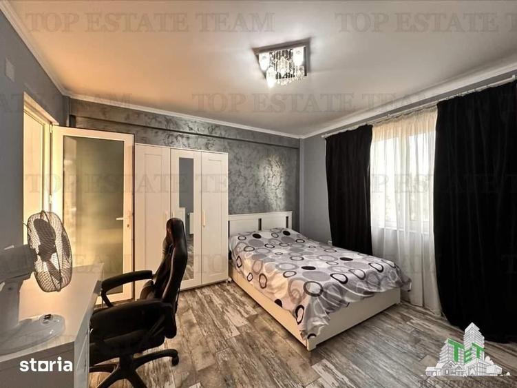 Casă cu 9 camere cu Teren 1412 Mp în Palazu Mare